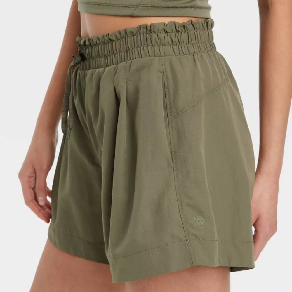 All in Motion High-Rise Shorts - Army Green